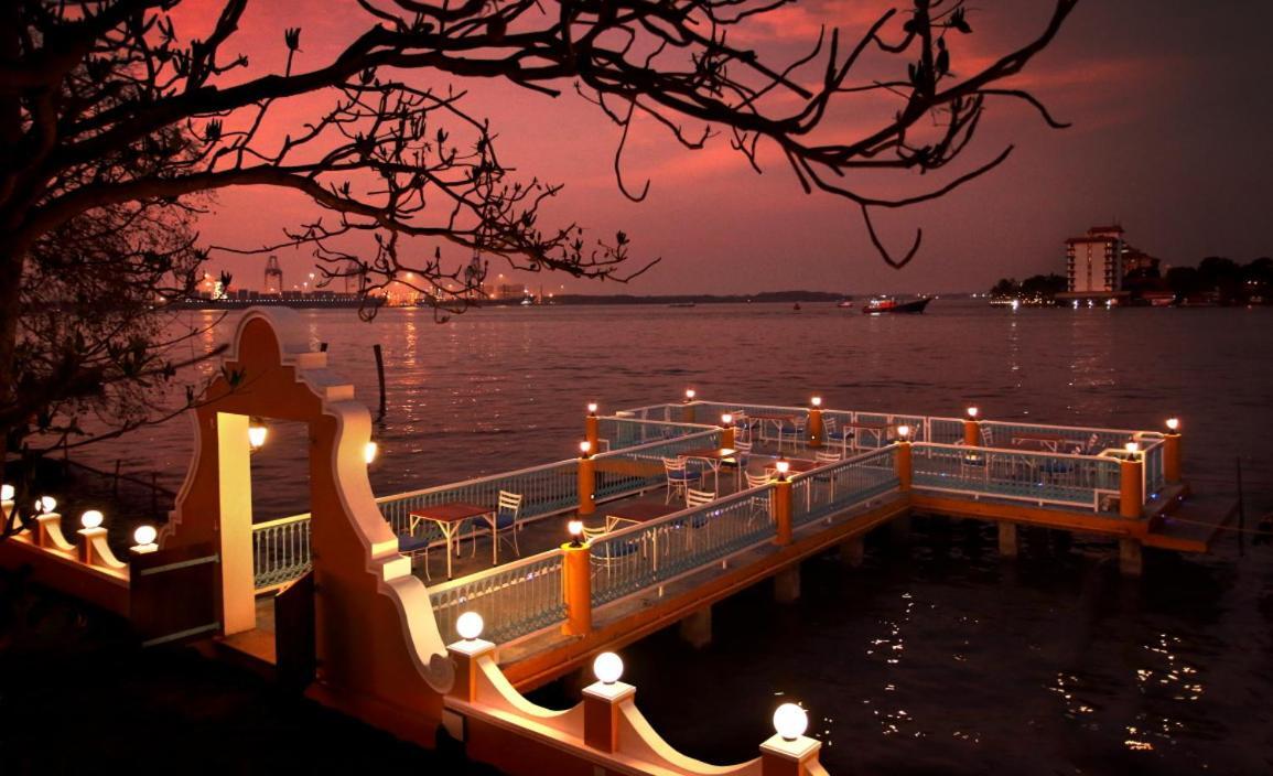 Bloom Boutique Waterfront Fort Kochi Esterno foto